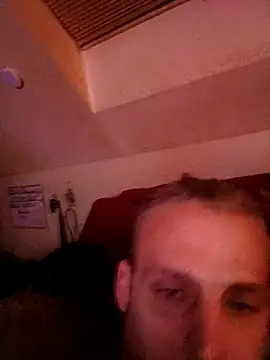 Snapshot of Stranwunder69 chatting on October 16, 2025, 10:16 am Stranwunder69 online show from October 16, 2025, 10:16 am