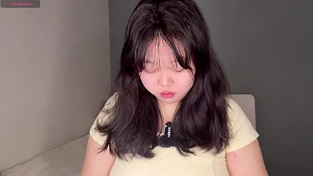 Snapshot of Kittenfishing chatting on September 27, 2025, 2:33 pm Kittenfishing online show from September 27, 2025, 2:33 pm