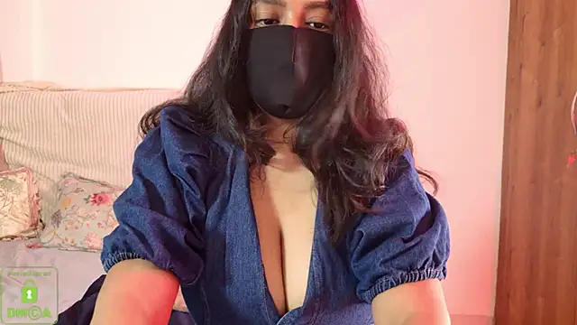 Gulaboo100 online show from May 10, 2026, 4:34 pm