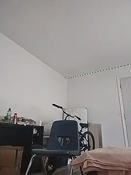 Ruffpecker75 online show from June 7, 2026, 7:06 pm