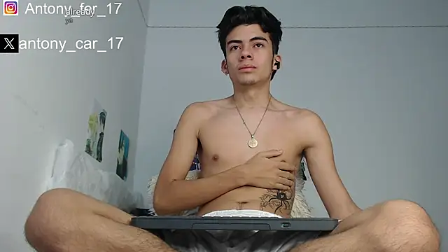 Rimuru17 online show from February 10, 2026, 4:49 am