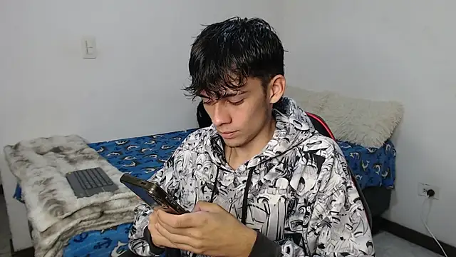 Rimuru17 online show from March 13, 2026, 4:30 am