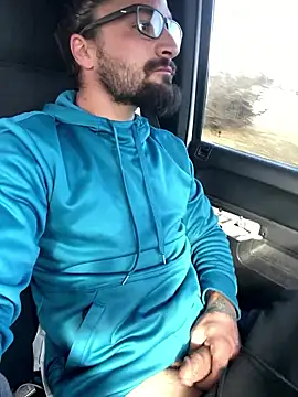 Lilbig 24 online show from January 14, 2026, 8:03 pm