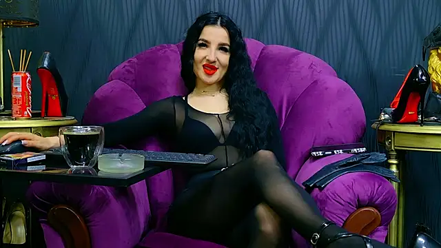 VivianReeve online show from May 26, 2026, 11:28 am