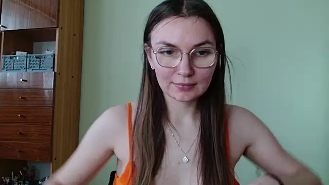 LooveELLYx online show from January 17, 2025, 11:17 am