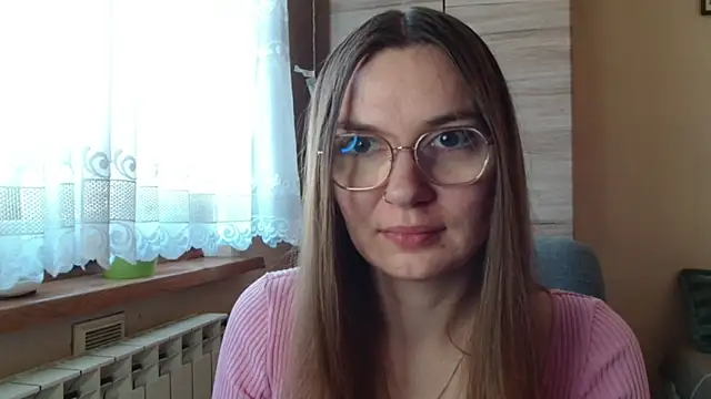 LooveELLYx online show from October 31, 2025, 7:31 am