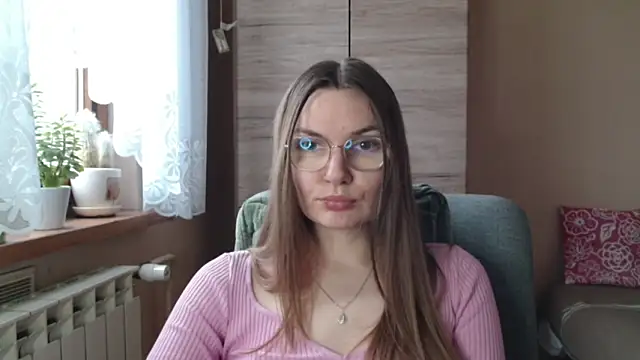 Snapshot of LooveELLYx chatting on February 14, 2026, 7:38 am LooveELLYx online show from February 14, 2026, 7:38 am