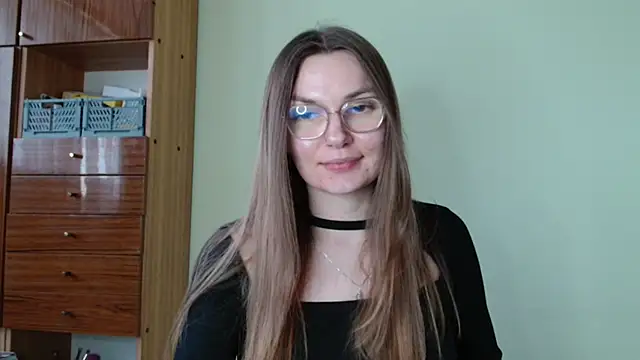Snapshot of LooveELLYx chatting on February 23, 2026, 2:25 pm LooveELLYx online show from February 23, 2026, 2:25 pm