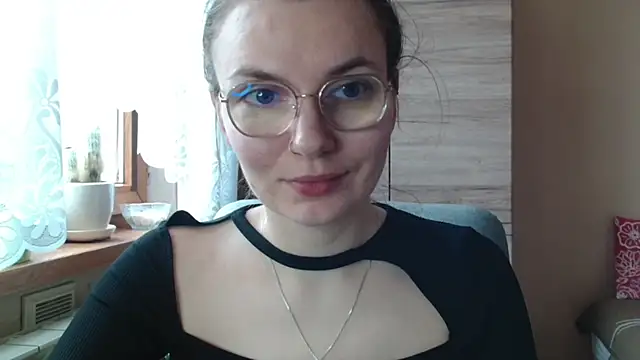 Snapshot of LooveELLYx chatting on March 16, 2026, 7:34 am LooveELLYx online show from March 16, 2026, 7:34 am