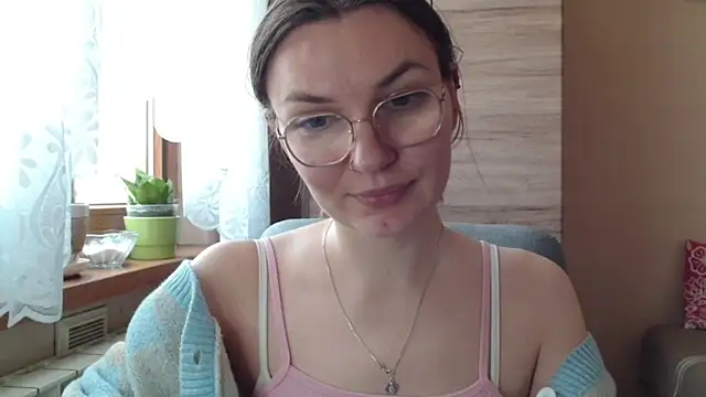 Snapshot of LooveELLYx chatting on March 30, 2026, 6:47 am LooveELLYx online show from March 30, 2026, 6:47 am