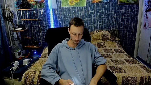 CuteBoy228 online show from February 19, 2026, 4:14 pm