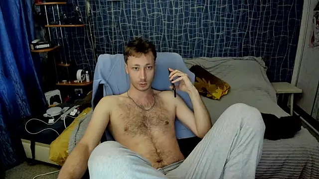 CuteBoy228 online show from May 19, 2026, 4:24 pm