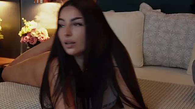 Snapshot of EmilyTrix chatting on November 20, 2025, 5:23 pm EmilyTrix online show from November 20, 2025, 5:23 pm