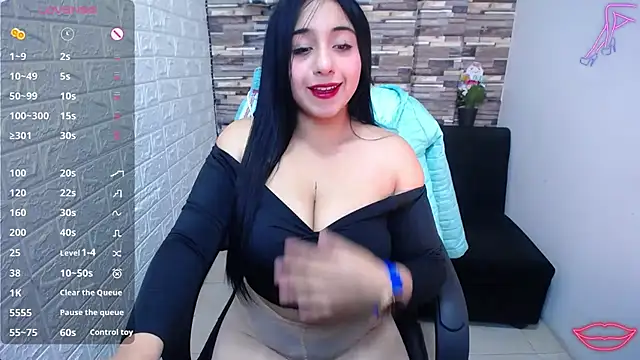 isabelsaenzxx online show from October 16, 2025, 12:28 pm