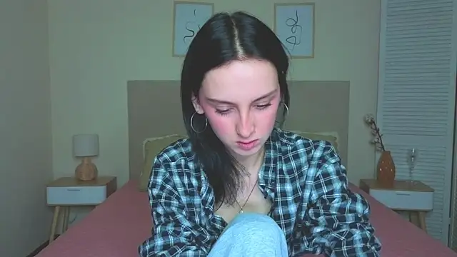 Snapshot of Little_moly999 chatting on October 10, 2025, 2:16 pm Little moly999 online show from October 10, 2025, 2:16 pm