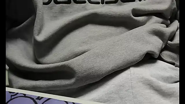 Snapshot of yungdboiy chatting on September 16, 2025, 1:23 pm yungdboiy online show from September 16, 2025, 1:23 pm