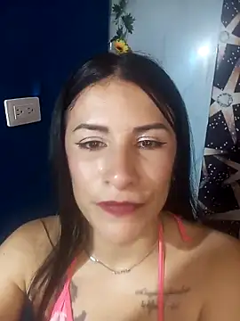Snapshot of karinnahotdirty chatting on April 22, 2026, 9:49 pm karinnahotdirty online show from April 22, 2026, 9:49 pm