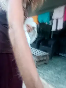 Snapshot of LunaNatural chatting on December 4, 2025, 9:56 pm LunaNatural online show from December 4, 2025, 9:56 pm