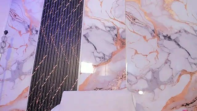 Snapshot of MartiinaRosse chatting on October 20, 2025, 7:58 pm MartiinaRosse online show from October 20, 2025, 7:58 pm