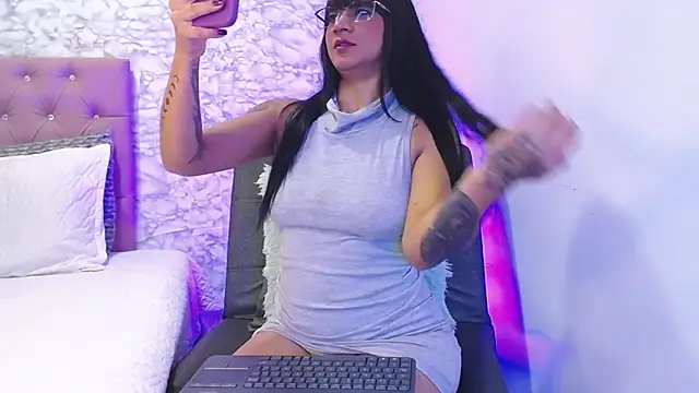 Snapshot of VeroIvanova chatting on September 9, 2025, 2:05 pm VeroIvanova online show from September 9, 2025, 2:05 pm