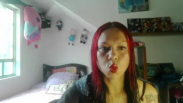 Snapshot of house-starblue chatting on May 20, 2026, 6:14 pm house-starblue online show from May 20, 2026, 6:14 pm