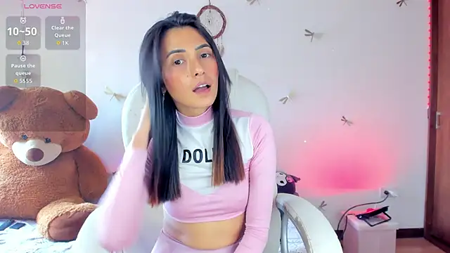 princessluna 19 online show from September 24, 2025, 8:45 pm