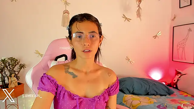 princessluna 19 online show from July 12, 2026, 9:39 pm