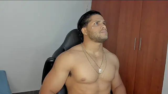 Evansdark1 online show from April 17, 2026, 10:57 pm