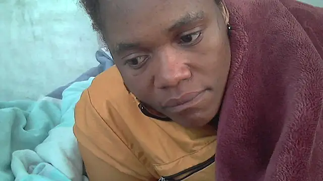 Snapshot of sexythae32 chatting on September 11, 2025, 4:23 am sexythae32 online show from September 11, 2025, 4:23 am