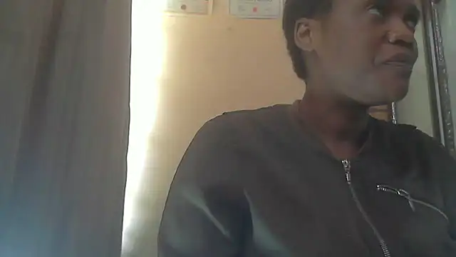 sexythae32 online show from December 23, 2025, 8:01 am