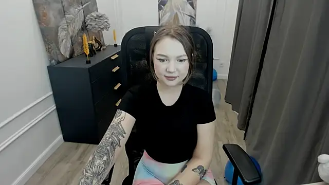 MariaRobinsone online show from May 20, 2026, 7:42 pm