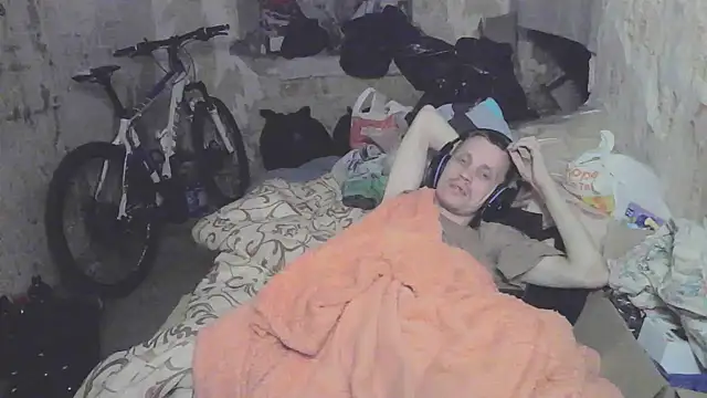 makarov1993 online show from September 19, 2025, 11:27 pm