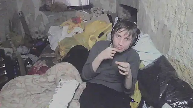 makarov1993 online show from April 6, 2026, 6:31 pm