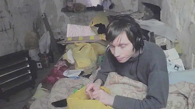 makarov1993 online show from April 24, 2026, 2:25 am