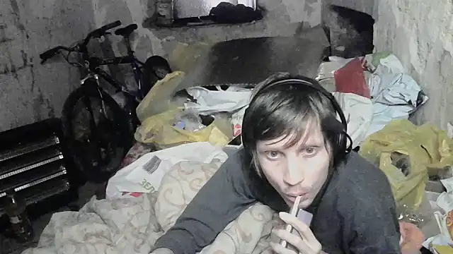 makarov1993 online show from May 14, 2026, 9:32 pm