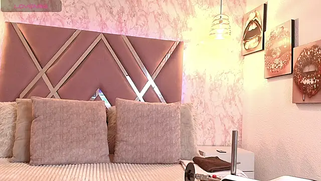 Snapshot of Aliice1_ chatting on September 12, 2025, 7:47 pm Aliice1  online show from September 12, 2025, 7:47 pm