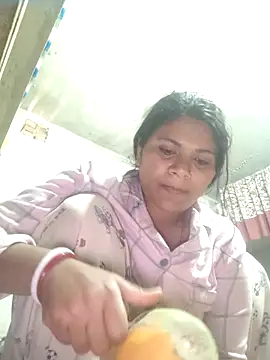 couple 71 online show from February 23, 2026, 5:27 am