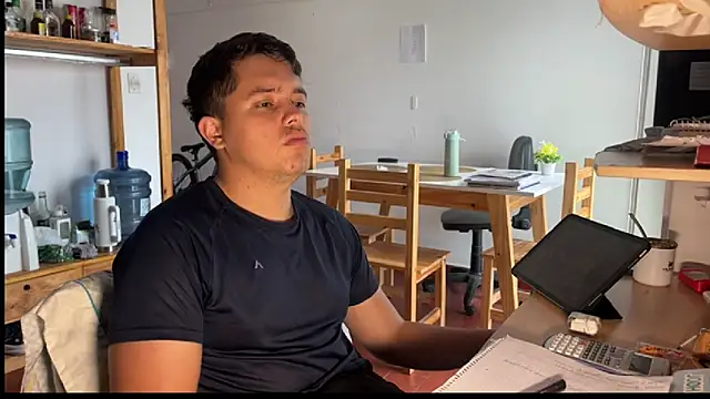 Haustin202 online show from November 4, 2025, 7:57 pm