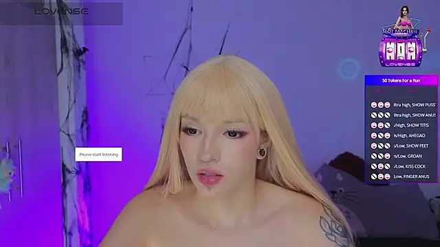 Snapshot of Moonlightt_21 chatting on October 19, 2025, 8:20 pm Moonlightt 21 online show from October 19, 2025, 8:20 pm