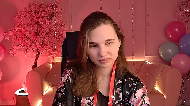 Snapshot of TessaMill chatting on February 11, 2026, 5:23 am TessaMill online show from February 11, 2026, 5:23 am