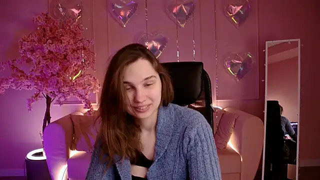 Snapshot of TessaMill chatting on February 20, 2026, 5:26 am TessaMill online show from February 20, 2026, 5:26 am