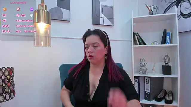 VeronicaBlake online show from June 30, 2026, 1:12 pm