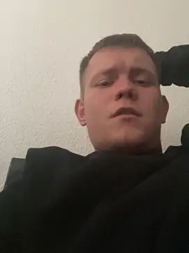 Snapshot of DerNeuer chatting on November 11, 2025, 12:16 pm DerNeuer online show from November 11, 2025, 12:16 pm