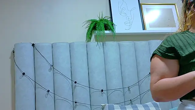 Snapshot of JenaCooper_ chatting on February 5, 2026, 2:49 am JenaCooper online show from February 5, 2026, 2:49 am