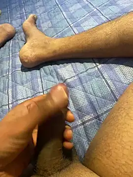 girlslvrs online show from January 9, 2026, 11:06 pm