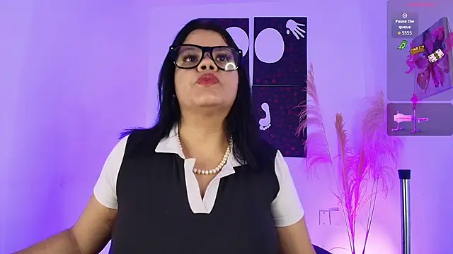 Snapshot of Iamlola_ chatting on October 16, 2025, 9:16 pm Iamlola online show from October 16, 2025, 9:16 pm