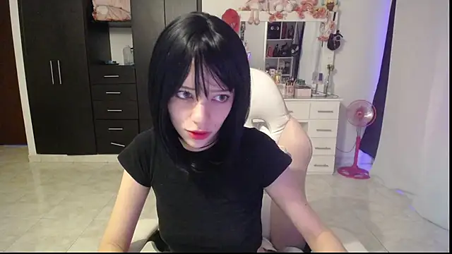 Elizabeth rose02 online show from September 18, 2025, 10:56 pm