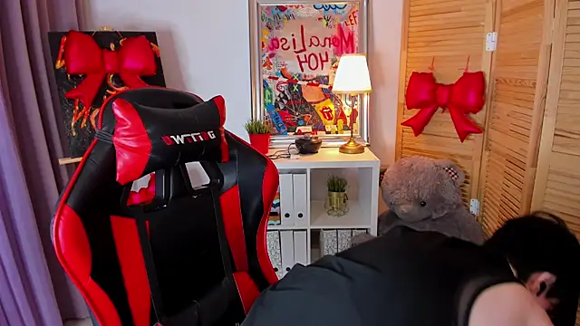 Snapshot of ayakskalermonss chatting on February 26, 2026, 8:35 am ayakskalermonss online show from February 26, 2026, 8:35 am