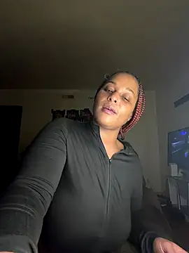 yummy0322 online show from December 16, 2025, 3:22 am