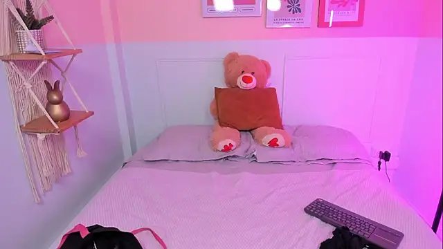 Camila Rivers online show from February 7, 2026, 4:27 am